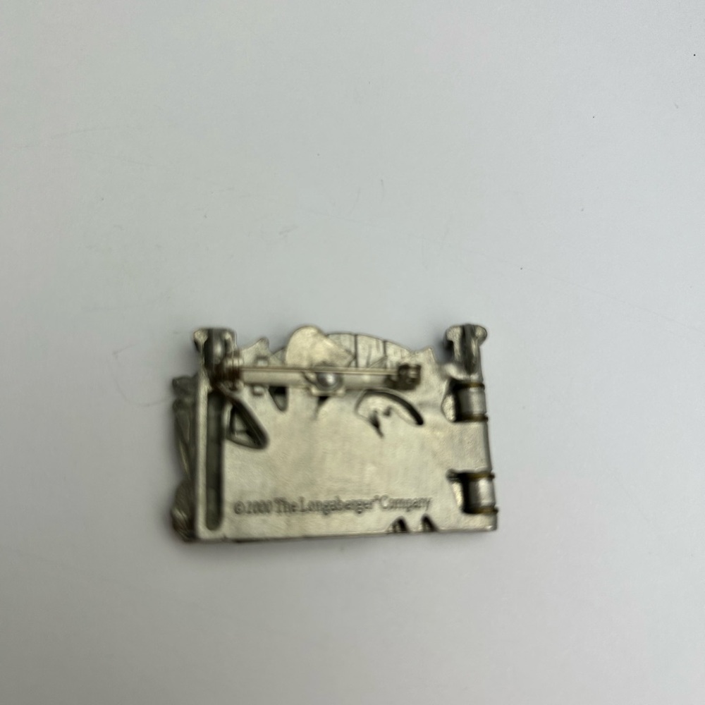Longaberger Silver Collectors Club Flower Basket Cottage hinges lapel Fence Pin - Picture 3 of 3